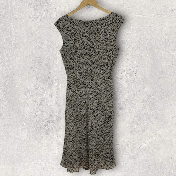 Dressbarn 100% Silk Floral Print Cap Sleeve Maxi Dress Size 12 V-Neckline Boho - Picture 3 of 10